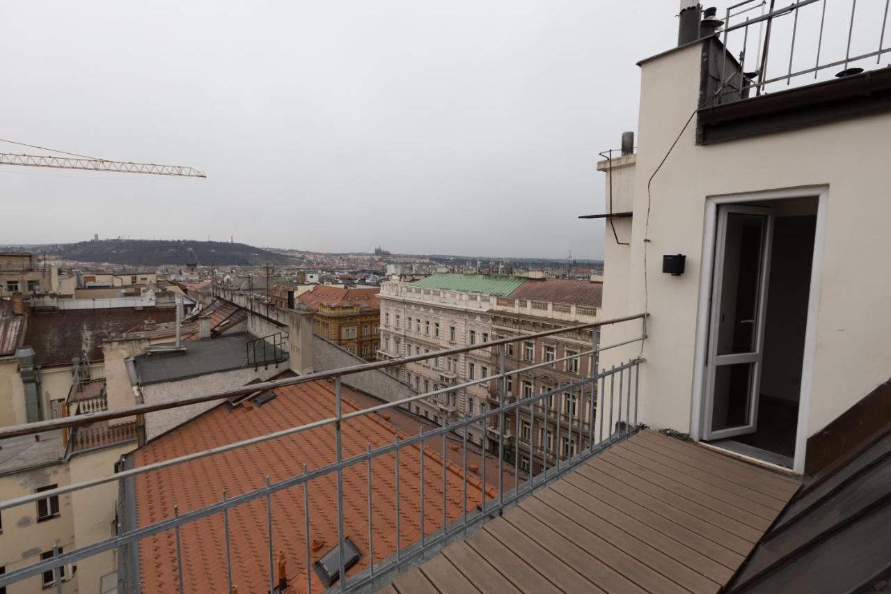 Top Wenceslas Square Apartment Prague Exterior photo