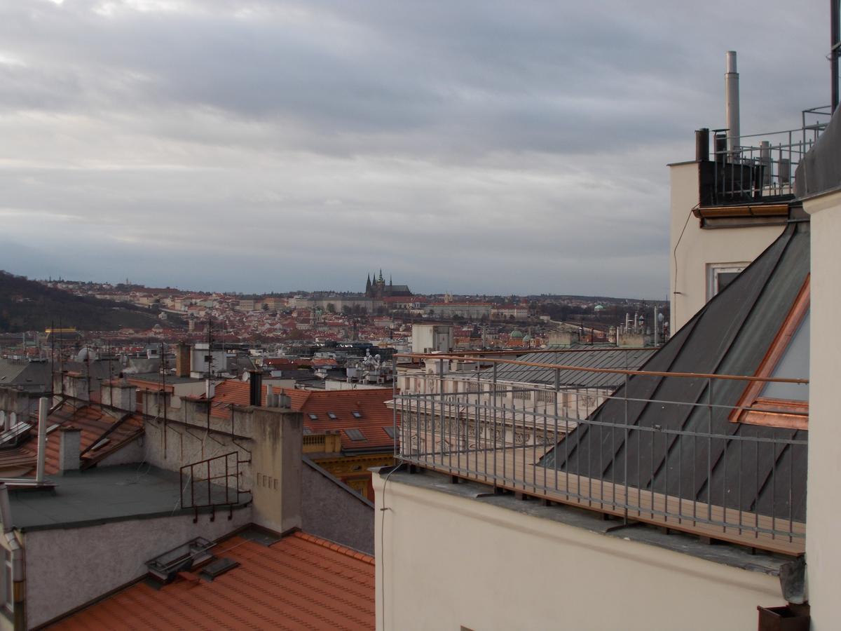 Top Wenceslas Square Apartment Prague Exterior photo